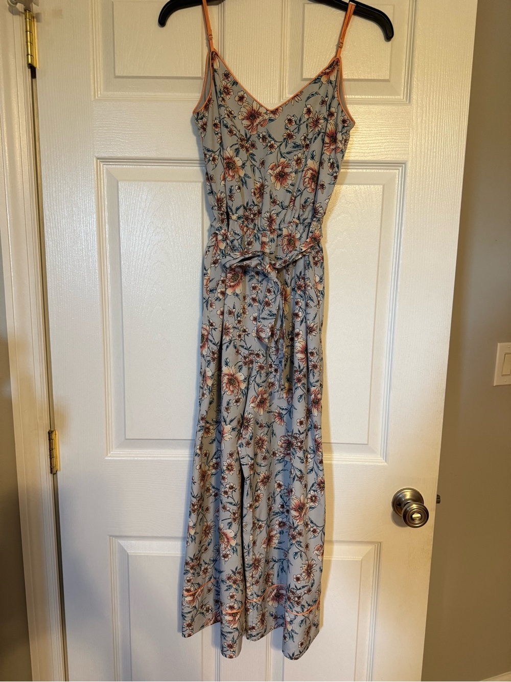 Floral Spaghetti-Strap Maxi Jumpsuit in Light Gray